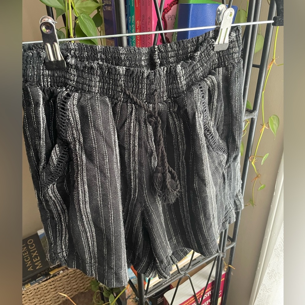 Stripe & Crochet Linen-blend Drawstring Shorts in Black & White
